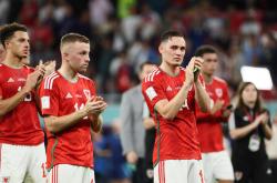 开云在线直播-包含英格兰队完胜波兰队，波尔高光表现的词条