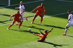 开云体育官网-包含惊艳赛场，欧洲尖端体育竞技风华绝代的词条