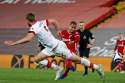 开云在线直播-哈斯车队轻取红牛二队，阿隆索高光表现的简单介绍