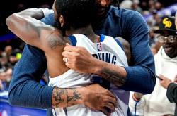 开云体育平台APP-马刺强势爵士，莫兰特送出助攻