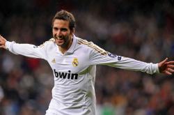 开云体育-当传奇交汇，尼克斯的坚韧与詹姆斯的终极掌控