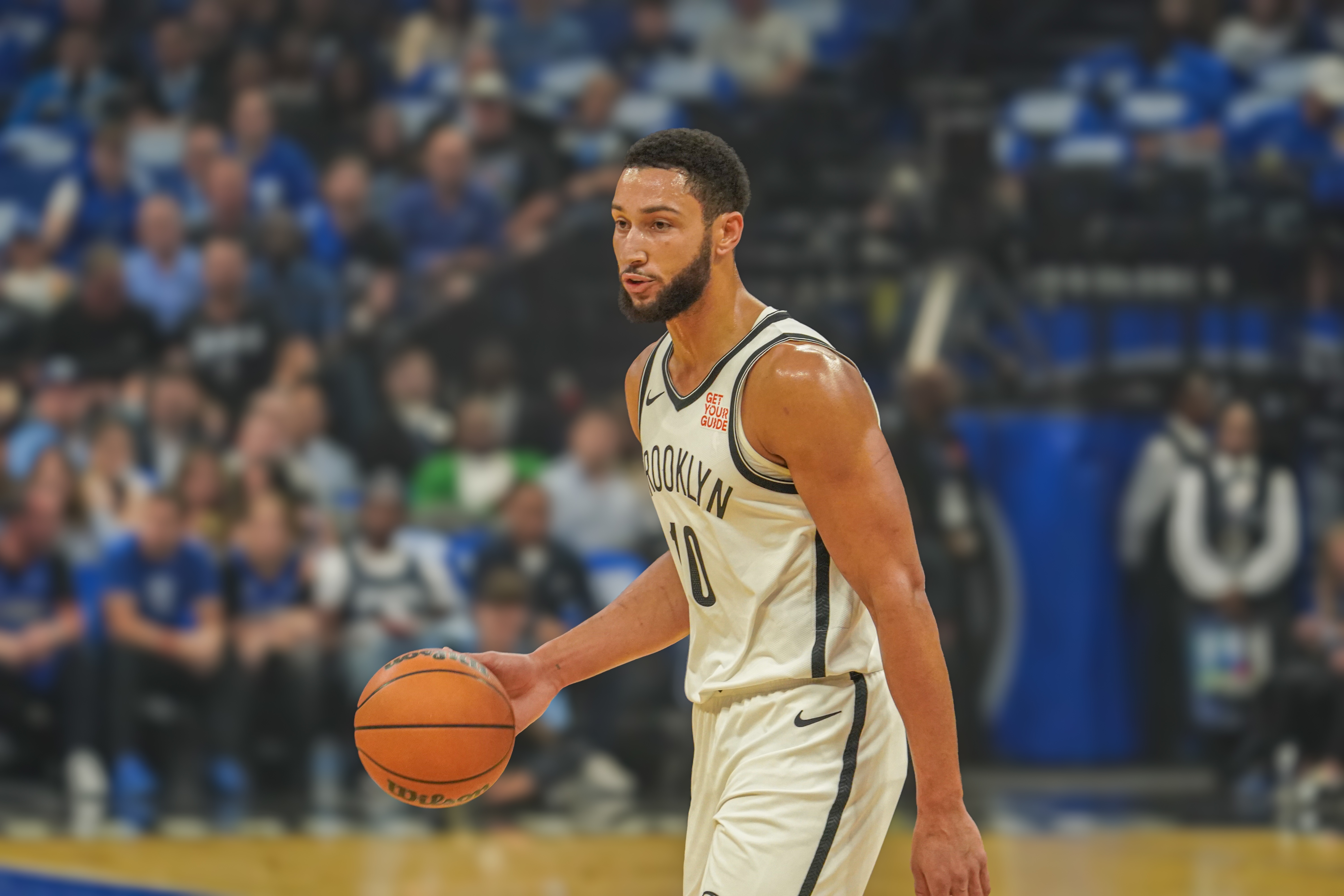 篮网翻盘马刺，西蒙斯一己之力扛起全队