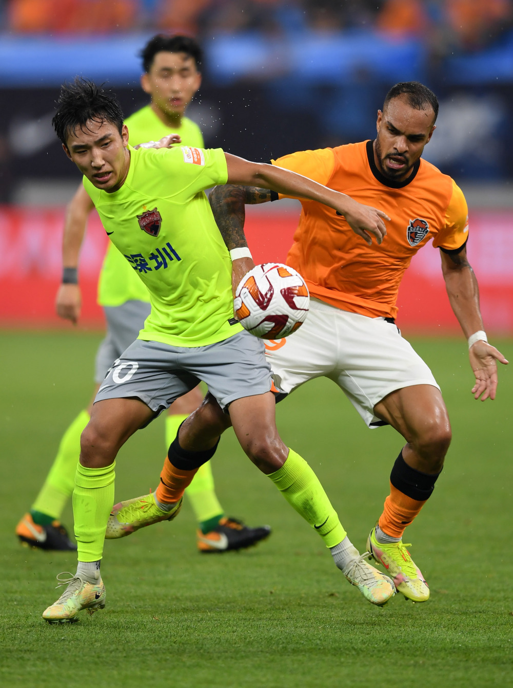 中超比赛精彩纷呈，球员风采吸引众目睽睽的简单介绍