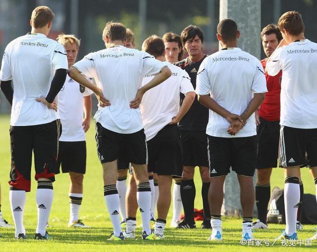 包含德国主场大胜白俄罗斯，取得出线资格的词条