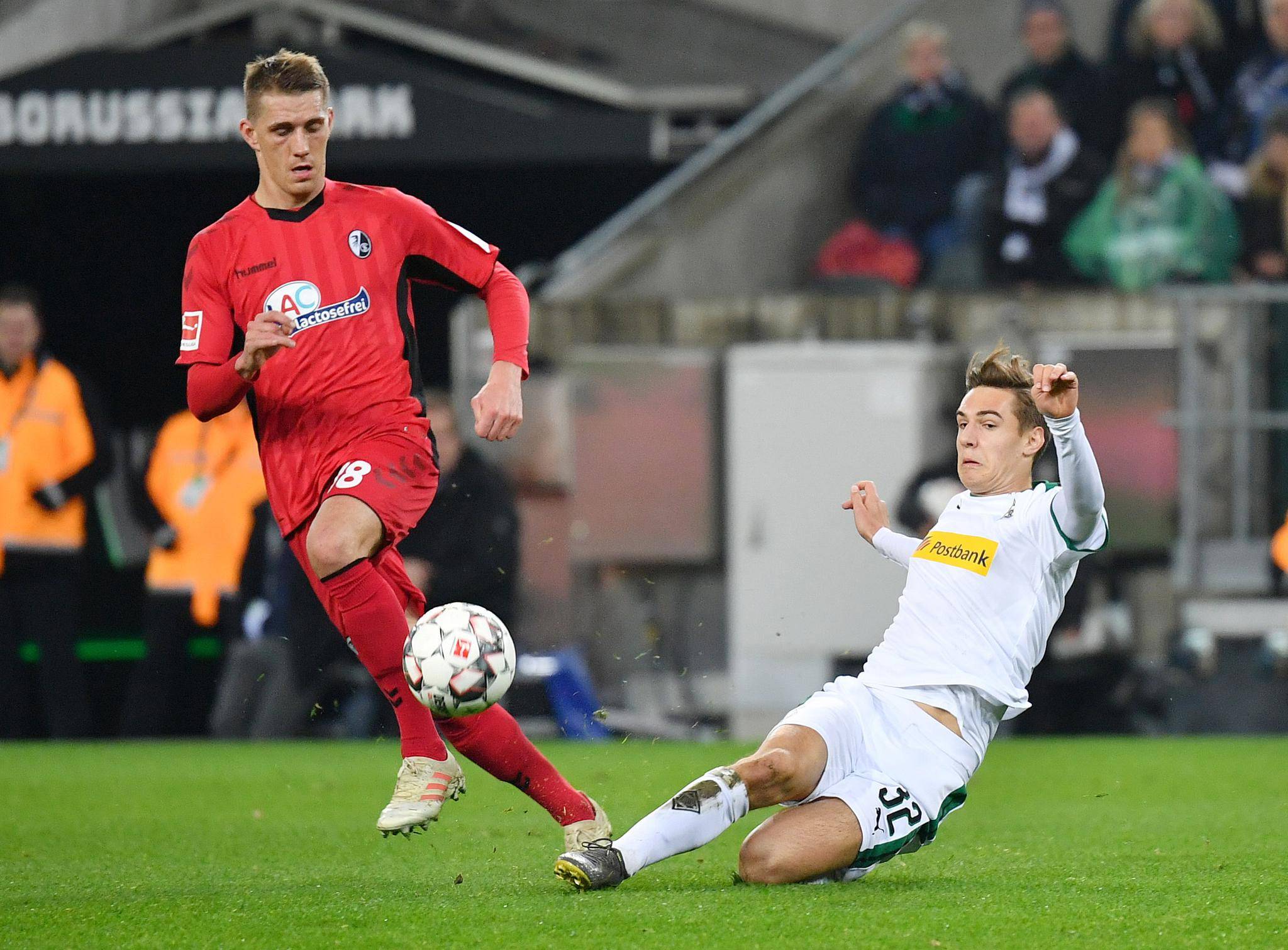 包含沃尔夫斯堡与勒沃库森将在场上展开激烈对决的词条 包含沃尔夫斯堡与勒沃库森将在场上展开激烈对决的词条