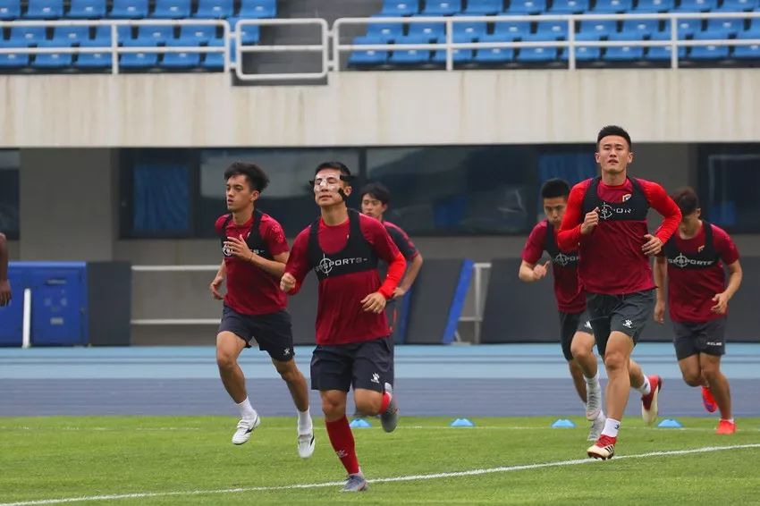 包含宁夏队全力以赴，为比赛做好充分准备的词条