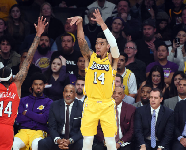 关于奇才爆冷阿根廷男篮，丹尼·格林三分雨点燃全场的信息