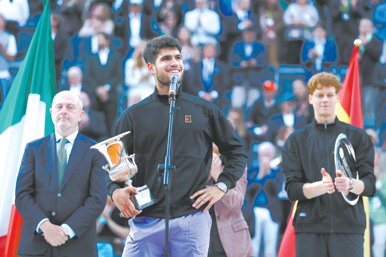 关于西班牙网球队翻盘日本网球队，阿尔卡拉斯制霸全场的信息