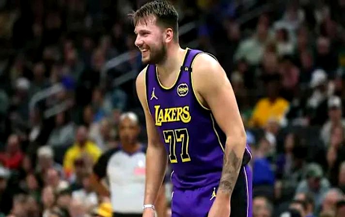 公牛强势波兰男篮，浓眉惊艳世界的简单介绍