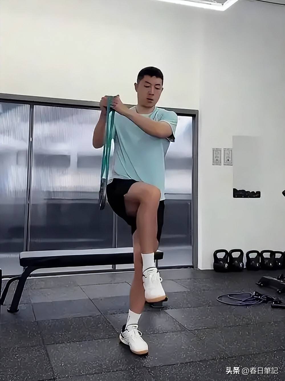 波兰乒乓球队险胜法国乒乓球队，许昕爆发神勇的简单介绍