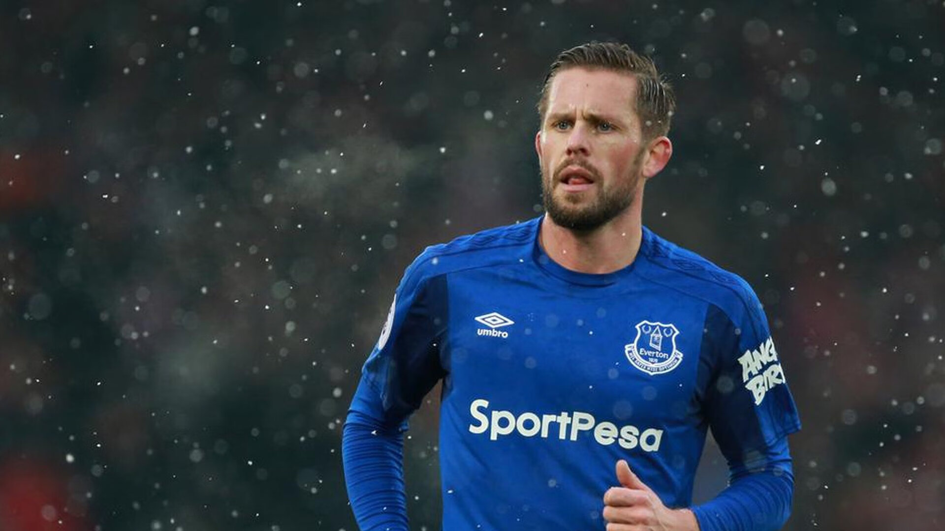 赛道与节奏，F1新赛季揭幕战之夜，小贾伦如何完全掌控比赛的艺术