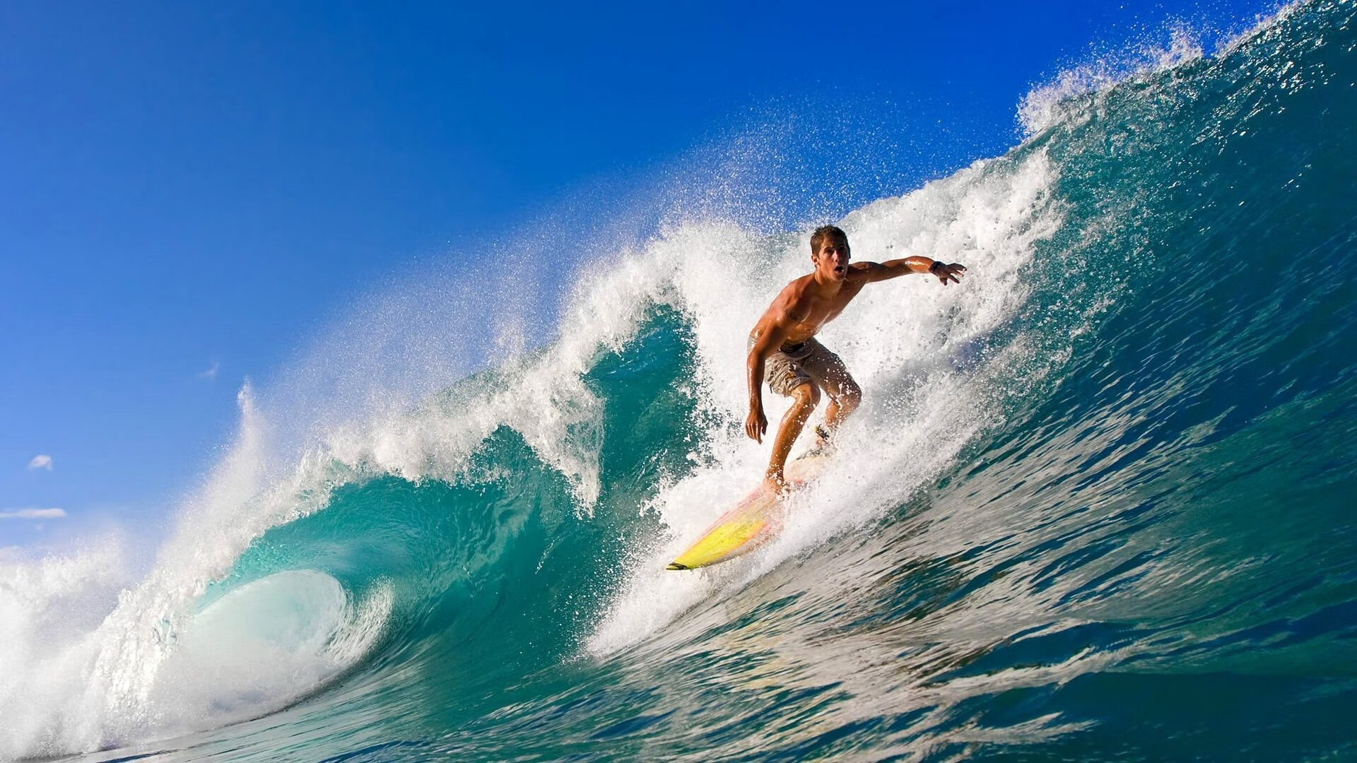 黄潜强压威尔士，克瓦拉茨赫利亚一锤定音成关键先生